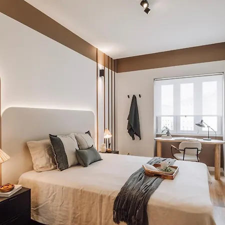 Paya - 1 Bedroom And Pool In Areeiro * Лісабон